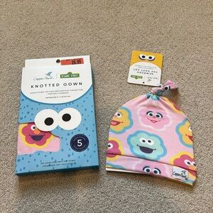 Copper Pearl Sesame Street Knotted Gown and Top Knot Hat